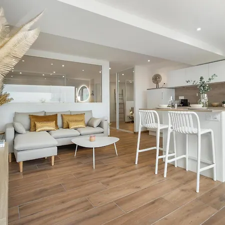 Le Sauvage - Luxe - Coursive - Terrasse - Parking - Village Naturiste Apartman *