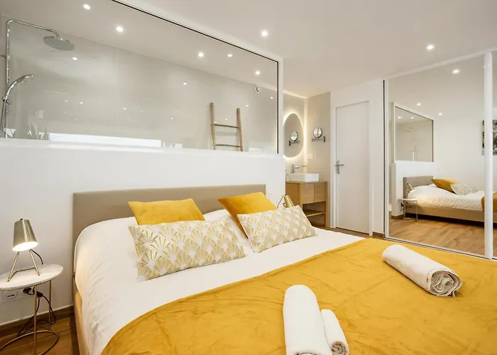 Le Sauvage - Luxe - Coursive - Terrasse - Parking - Village Naturiste Agde