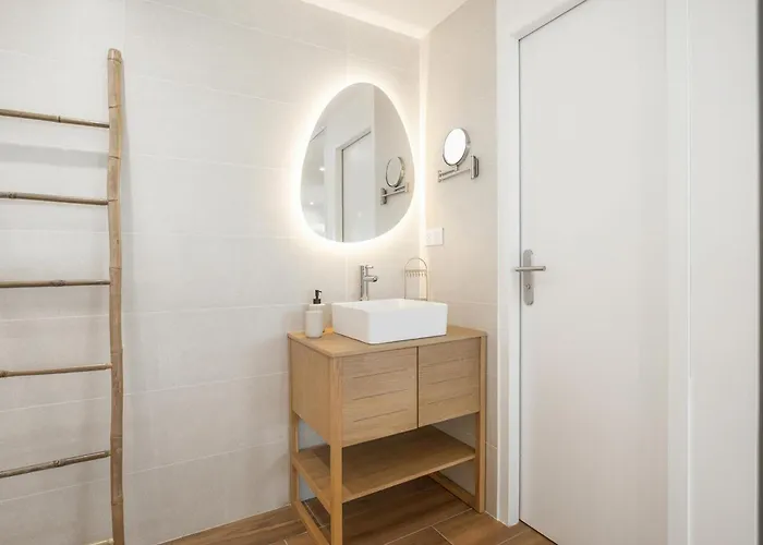 Le Sauvage - Luxe - Coursive - Terrasse - Parking - Village Naturiste Apartman *